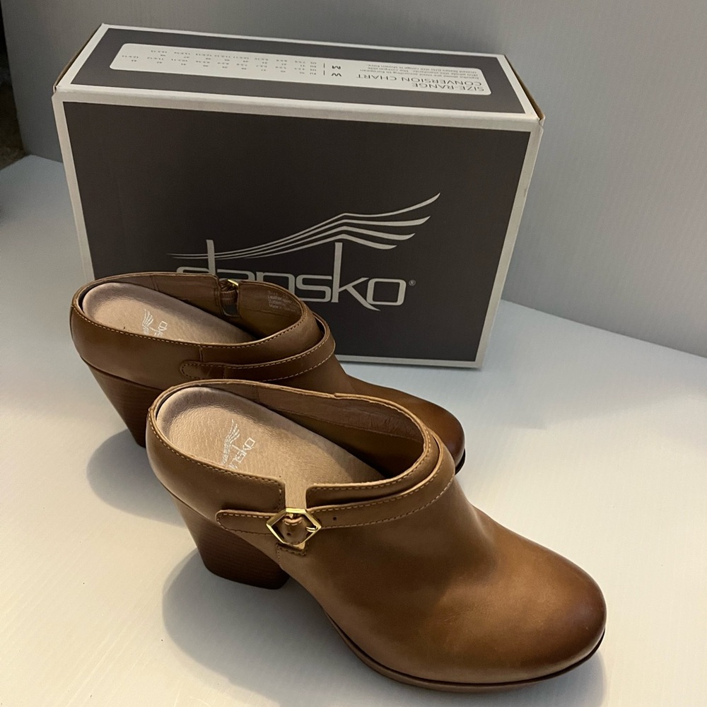 Dansko Barry Milled Burnished Shoe
